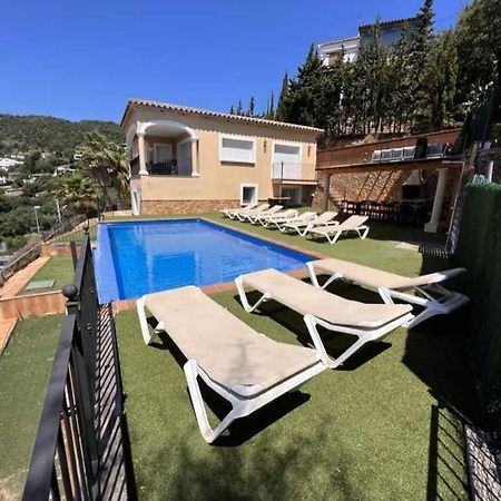 Casa Mas Ambros Con Piscina Desbordante Vila Calonge  Exterior foto