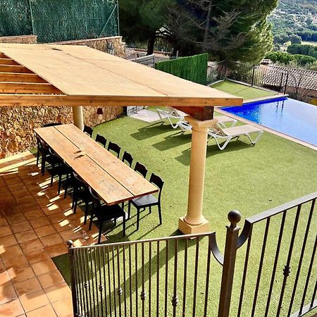 Casa Mas Ambros Con Piscina Desbordante Vila Calonge  Exterior foto